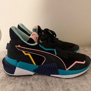 Puma Sneakers